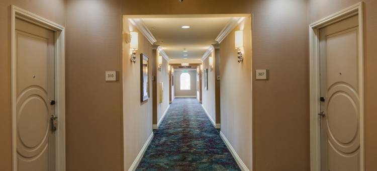 喷泉谷艾尔斯酒店(Ayres Hotel Fountain Valley - Huntington Beach)图片