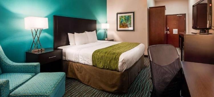 温德姆华美达酒店 伯克伯内特 / 威奇托福尔斯(Ramada by Wyndham Burkburnett / Wichita Falls)图片