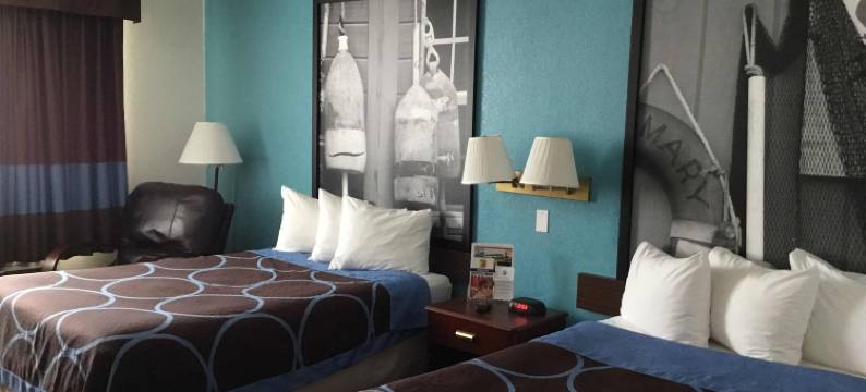 波特兰-威斯布鲁克地区速8酒店(Super 8 by Wyndham Portland ME)图片