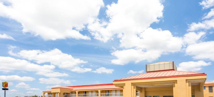 麦迪逊-里奇兰地区温德姆速8酒店(Super 8 by Wyndham Madison/Ridgeland Area)图片