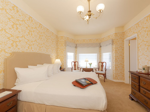 斯坦亚公园酒店