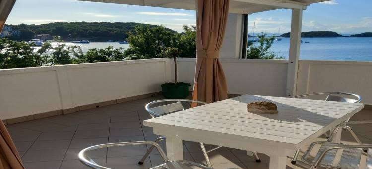 Supetarska Draga绿角旅馆(Guest House Green Corner Supetarska Draga)图片