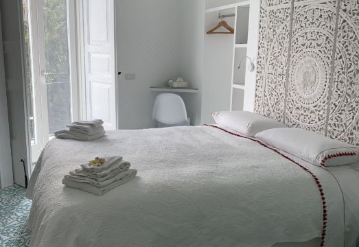 Vesuvio View Hotel Overview