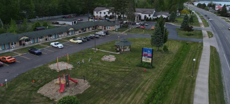 乌鸦巢汽车旅馆(Crow's Nest)图片