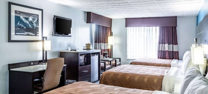 东斯特劳兹堡波科诺斯凯艺酒店(Quality Inn East Stroudsburg - Poconos)图片