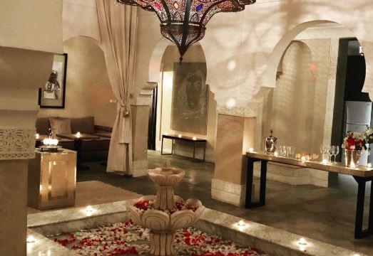 Le Mamass Hotel Overview