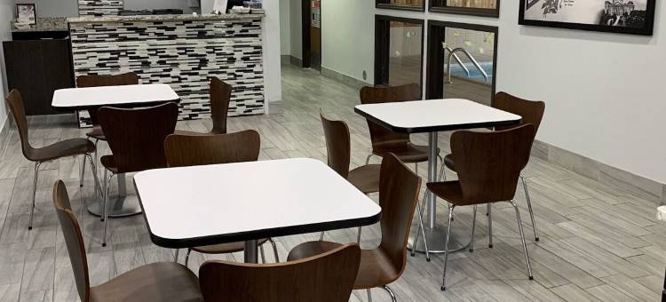 林肯速8酒店(Super 8 by Wyndham Lincoln IL)图片