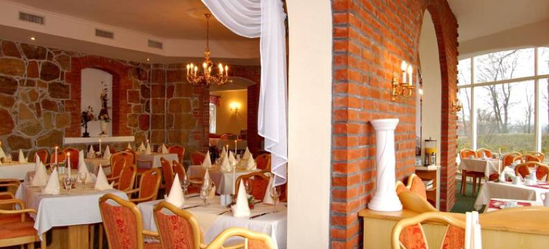 海伦斯廷斯赫劳斯酒店(Schloss Herrenstein)图片