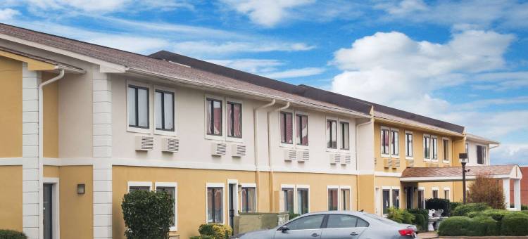 琼斯伯勒速8酒店(Super 8 by Wyndham Jonesboro)图片