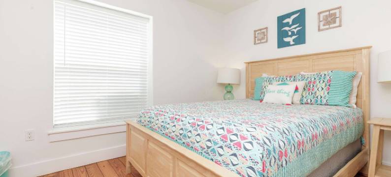 度假村泳池和宠物友好可住9人(Resort Pool & Pet Friendly Sleeps 9)图片