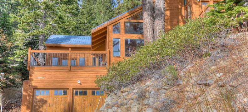 海滩和更多景点附近的倾斜村庄庄园(Incline Village Manor Near Beach & More!)图片