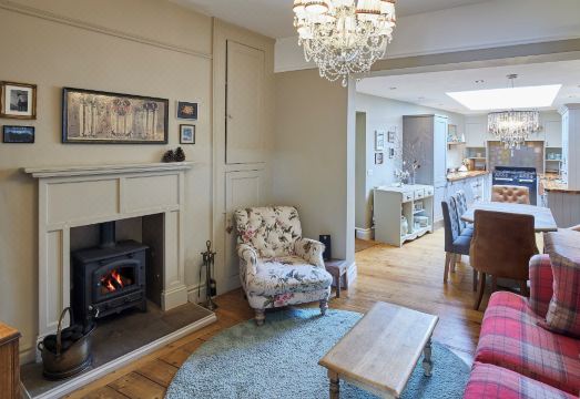 Isla House Hotel Overview