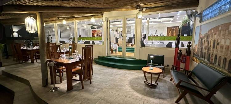 罗马酒店及餐厅(Roma Hotel Restaurant)图片