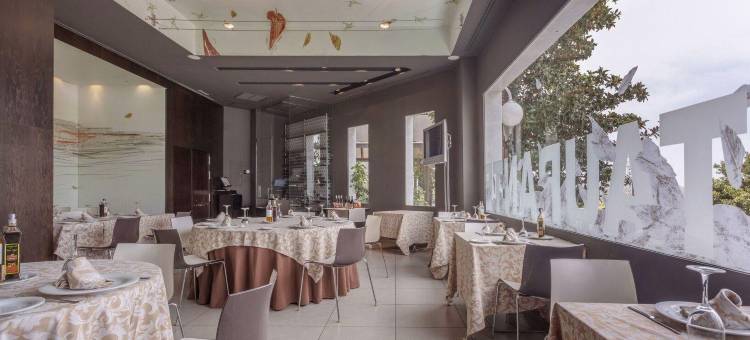 阿巴迪斯洛哈酒店(Hotel Abades Loja)图片