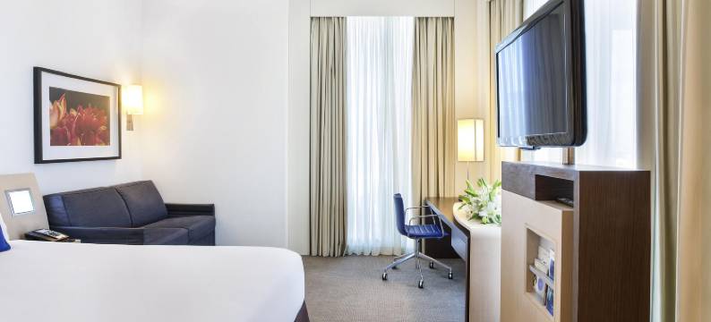 阿布扎比阿尔布斯坦诺富特酒店(Novotel Abu Dhabi Al Bustan)图片