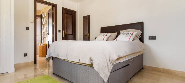 Villa in Granada with Sea Views & Pool图片