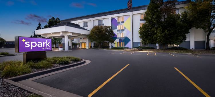 绿湾希尔顿spark酒店(Spark by Hilton Green Bay)图片