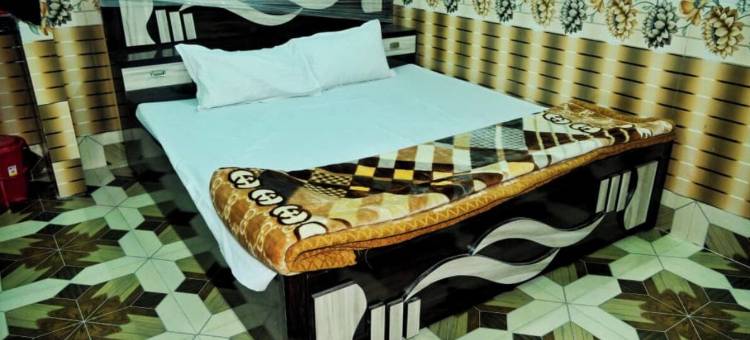 尼尔玛拉萨丹民宿 阿约提亚(Nirmala Sadan Homestay Ayodhya)图片