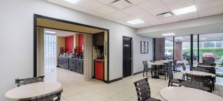 罗利东北温德姆速8酒店(Super 8 by Wyndham Raleigh North East)图片