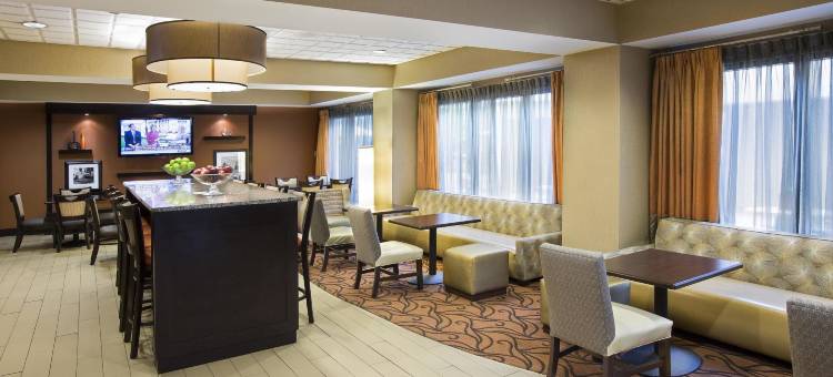 希尔顿欢朋酒店-梅塔里(Hampton Inn Metairie)图片