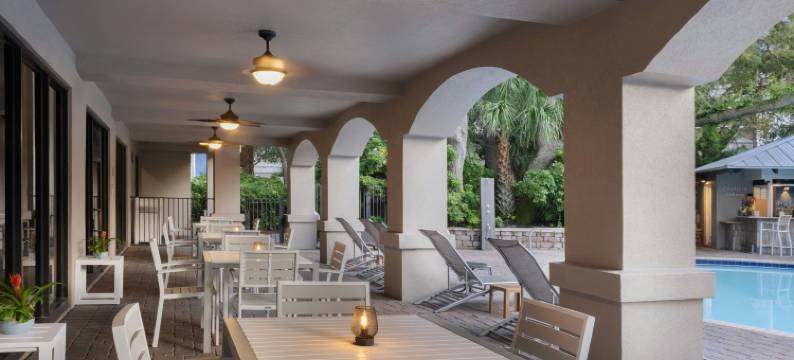 可可比奇海滩卡纳维拉尔角万怡酒店(Courtyard Cocoa Beach Cape Canaveral)图片