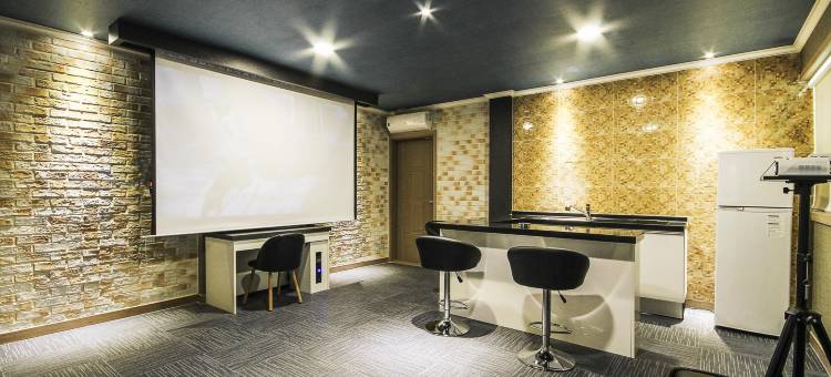 金海金根酒店(GoldenRoot Hotel in Gimhae)图片