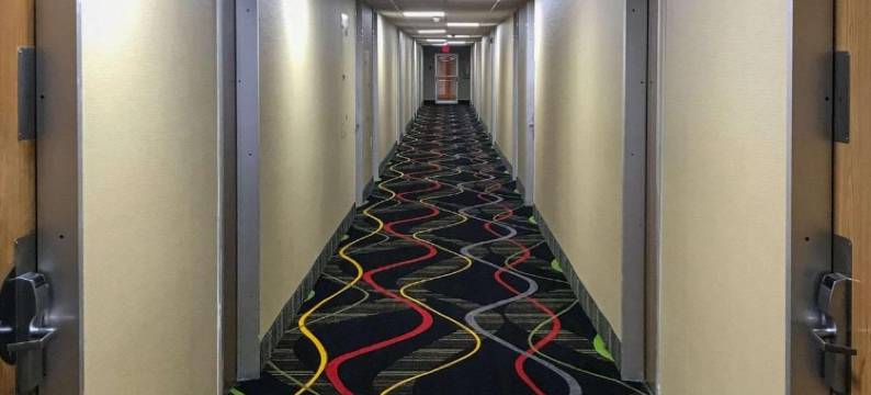 Perry Inn & Suites National Fairground I 75图片