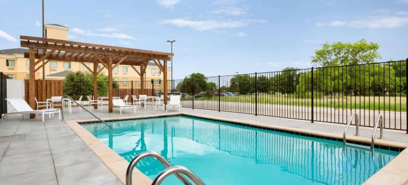 纽布朗费尔斯丽怡酒店(Country Inn & Suites by Radisson, New Braunfels, TX)图片