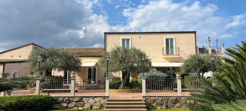 巴迪尤拉农庄酒店(Badiula)图片