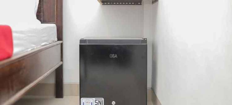 诗都阿佐红多兹酒店(RedDoorz @ Gedangan Sidoarjo)图片