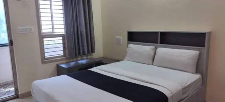 Fabhotel 斯里尼迪舒适(Fabhotel Shrinidhi Comfort)图片