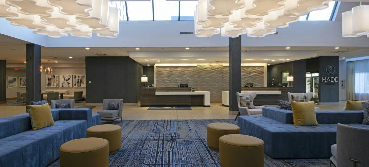 西埃德蒙顿希尔顿逸林酒店(DoubleTree by Hilton West Edmonton)图片