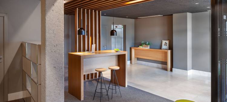 诺艾恩潘普洛纳宜必思尚品酒店(Ibis Styles Pamplona Noain)图片