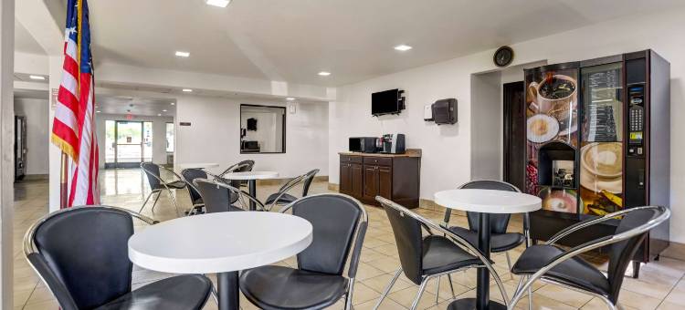 阿帕奇章克申6号汽车旅馆(Motel 6 Apache Junction, AZ)图片