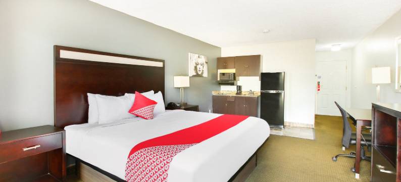 OYO阿肯色特克萨卡纳三一高速公路I-30酒店(OYO Hotel Texarkana Trinity AR Hwy I-30)图片