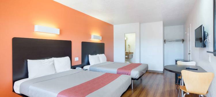 圣达菲广场城市商业区6号汽车旅馆(Motel 6 Santa Fe, NM - Downtown)图片