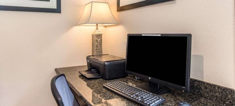 加特林堡格红屋顶套房酒店(Quality Inn & Suites)图片