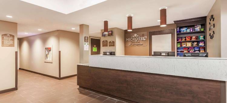 蒂明斯麦客达套房酒店(Microtel Inn & Suites by Wyndham Timmins)图片
