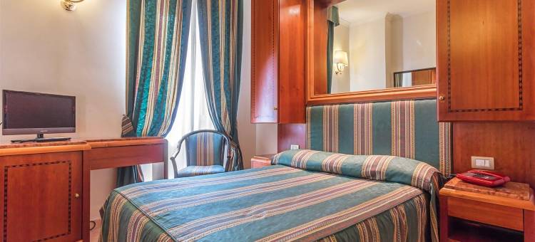 莱克斯雷利酒店(Raeli Hotel Lux)图片