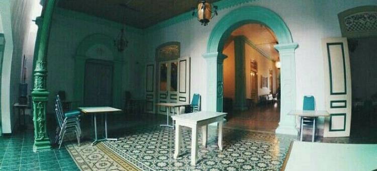 酒店三重奏(Hotel Trio)图片