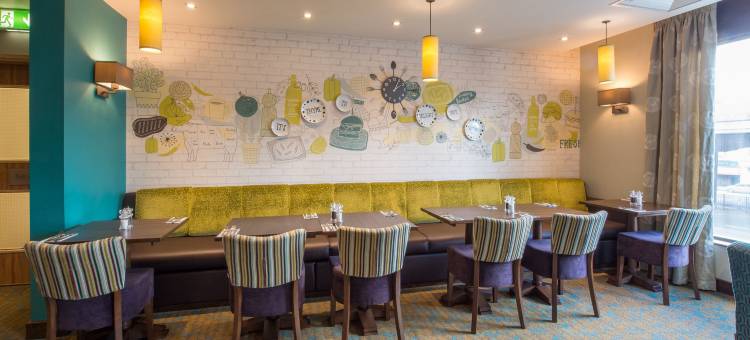 伦敦布伦特福德普瑞米尔酒店(Premier Inn London Brentford)图片