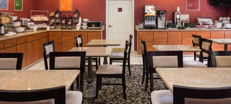 德克萨斯特克萨卡纳舒适套房酒店(Comfort Suites Texarkana Texas)图片
