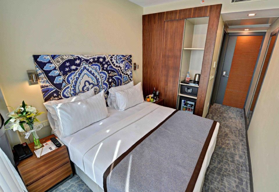 All Inn Hotel Overview