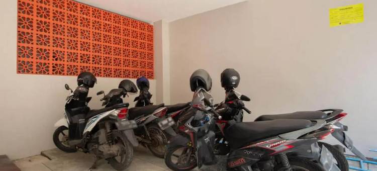 红多兹酒店-近泗水卡扎购物中心(RedDoorz Near Kaza Mall Surabaya)图片