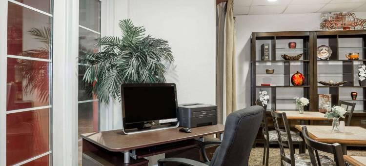 Hawthorn Extended Stay by Wyndham Panama City Beach图片