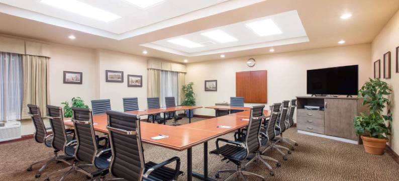 普利茅斯呗盟套房酒店(Baymont by Wyndham Plymouth)图片