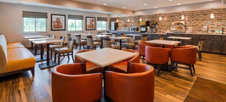 乔利埃特北贝斯特韦斯特优质酒店(Best Western Plus North Joliet)图片