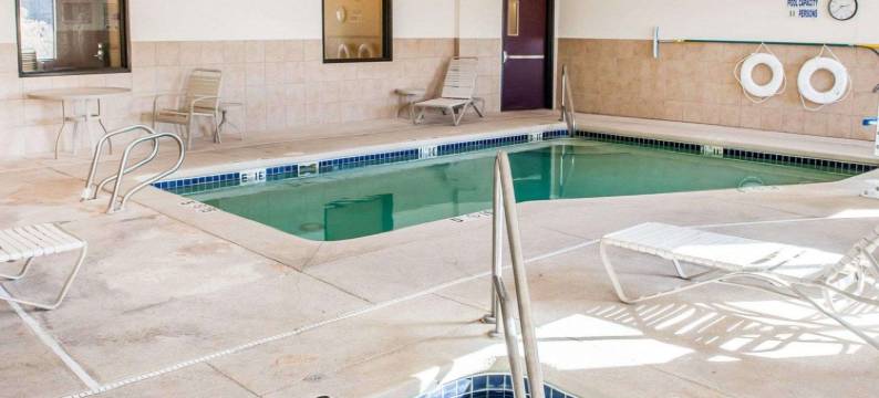 东盖洛普 66 号公寓及 40 号州际公路舒适全套房酒店(Comfort Suites Gallup East Route 66 and I-40)图片