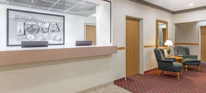 克雷斯科温德姆速8酒店(Super 8 by Wyndham Cresco IA)图片