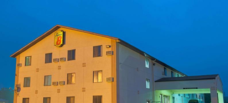 尤里卡-六旗温德姆速8酒店(Super 8 by Wyndham Eureka/Six Flags Nearby)图片